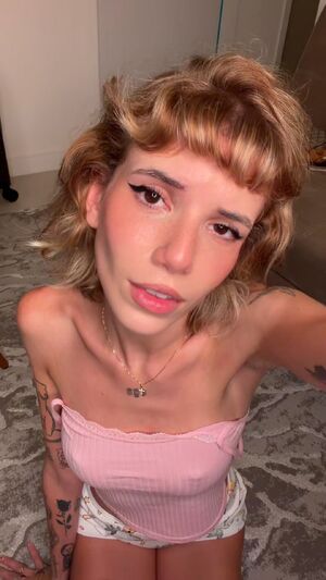 OnlyFans Creators 19honeysuckle 60fps Babe Boobs