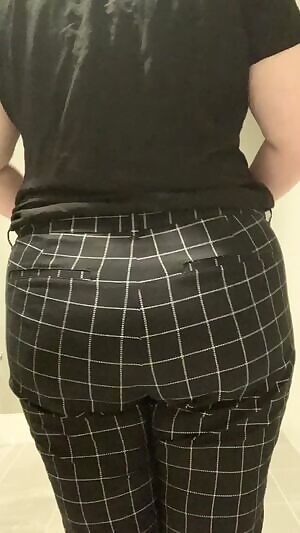 Irl i’m pretty shy. on reddit i’m a bit of a show-of