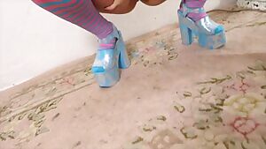 Just me in a bikini! Surprise! ☺️