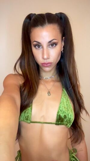 Voodoo Girls Amateur Femdom Findom FitFemdom
