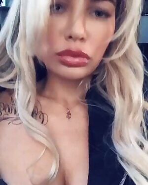 Tatted doll