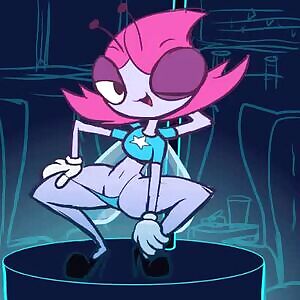 Maggie Pesky Pole Dance