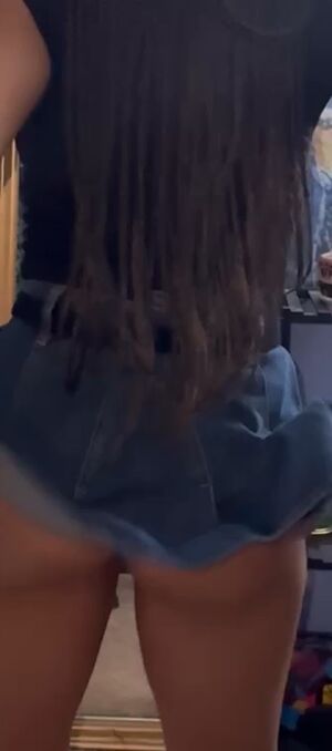 Upskirt Tease Ass Cute Ebony Jiggling