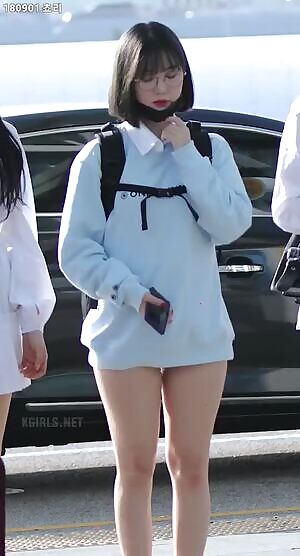 More Eunha Thighs