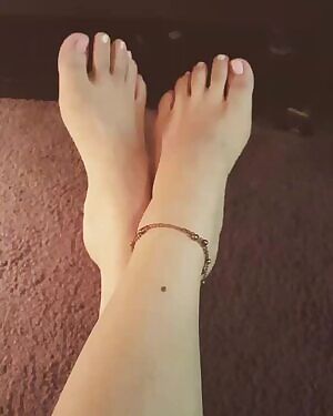Toe wiggle 🙊