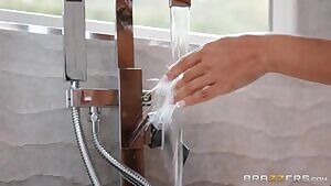 Layla Sin - Sexy As Sin