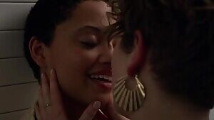 Kiersey Clemons & Kenzie Elizabeth in Easy