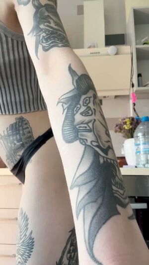 NSFW Cosplay Amateur Ass Babe Brunette