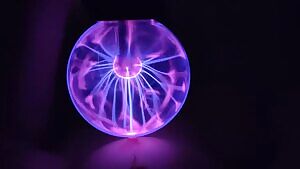 Boobs + plasma ball = SCIENCE!!!
