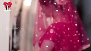 Mammi Ji Bani Dulhan-Aabha Paul 60mb