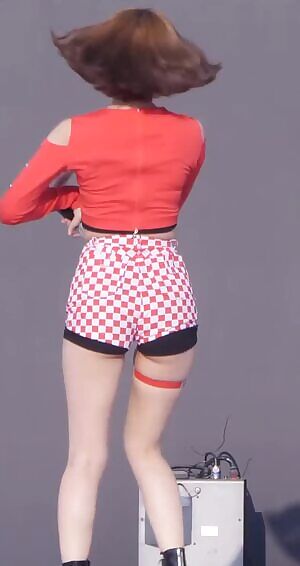 Momoland - Yeonwoo