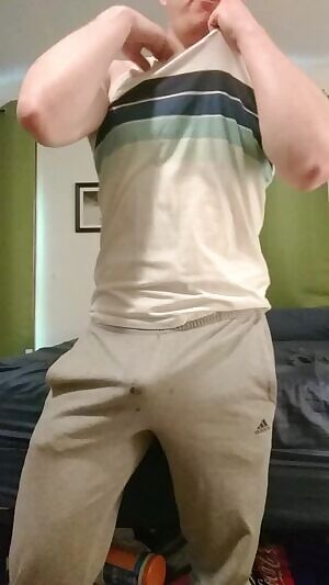 Need a sexy feminine boy to serve me 😉