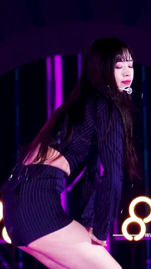 IVE - Yujin