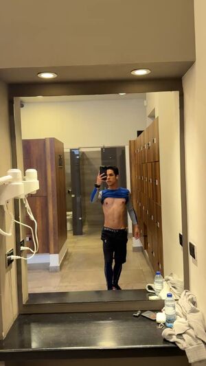 Gay Nipple Play Chaturbate Glamour Model