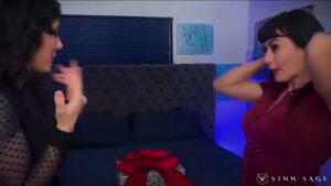 Lesbian Strapon Ass Eating Brunette Dildo