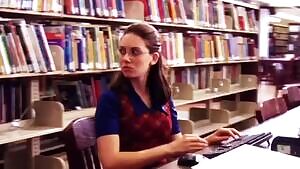 Alison Brie looked fabulous in this scene