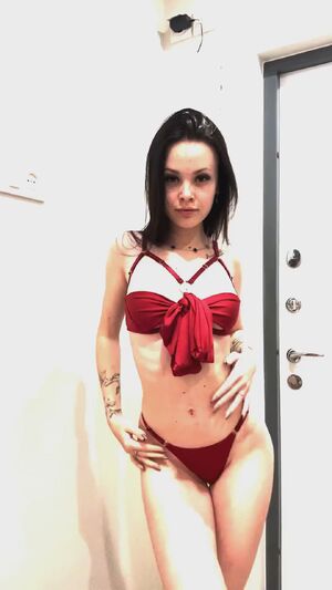 Amateur Ass Strip Teen