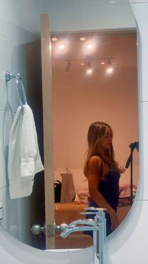 Tik Tok Amateur Babe Blonde Boobs