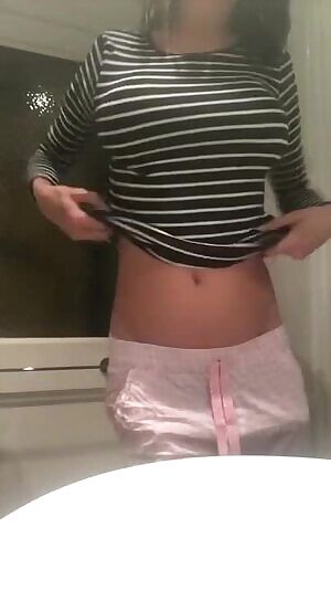 Anyone know who this is ? full video ?