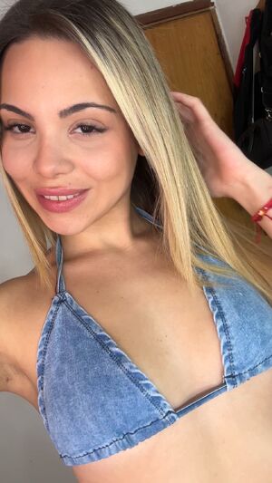 Selfies Amateur Barely Legal Blonde Clothed