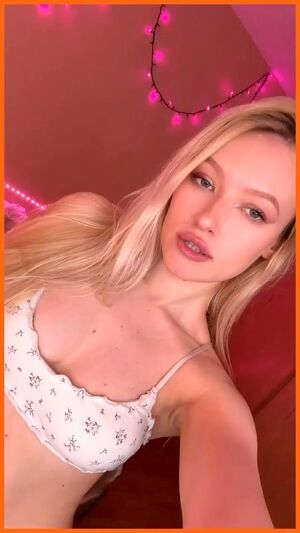 Hips Don't Lie Booty Jerk Off