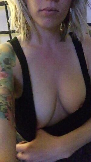 If you pinch my nipples while I’m cumming i cum way harder 💋