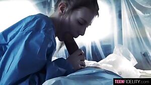 I’m going to train really hard to deepthroat like her ❤️