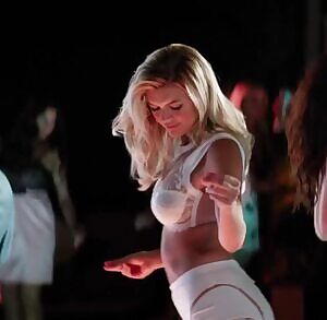 How would you fuck Kelly Rohrbach?