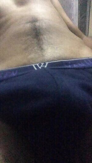 18, Titty drops are overrated😋.. feel free to pm me, had to repost because the last one got deleted ;-;