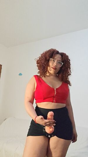 Girls Wearing Strapons Betaslave Femdom Pegging