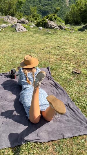 Upskirt Tease Amateur Ass Flashing OnlyFans