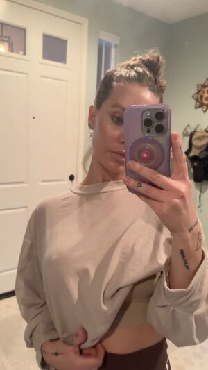Hard Nipples 19honeysuckle Curvy MILF Pornstar