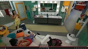 Rachel Towel Flash 2018-07-30 17.31.Cam 2