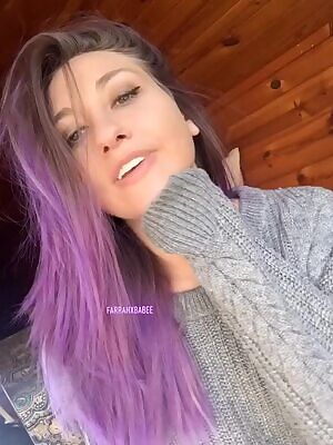 😈