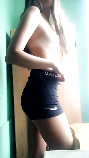 Come meet me at the gym and work me out 🙈😈