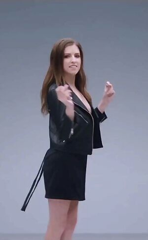 Jerking off to Anna Kendrick's butt!!