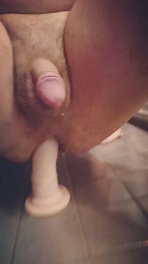 Pulling out for a big piss