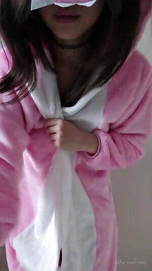 Thought this onesie looked cute! It's pretty comfy too ☺️