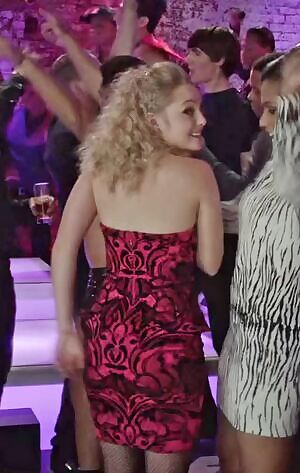 AnnaSophia Robb - The Carrie Diaries
