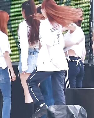 LOONA - Haseul, Vivi