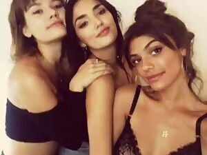 Gif of 3 Friends