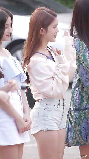Momoland - Daisy