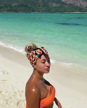 just damn sexy! wow.