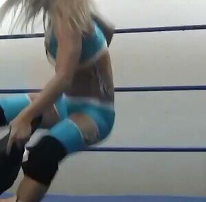 Tenille’s jiggly tits