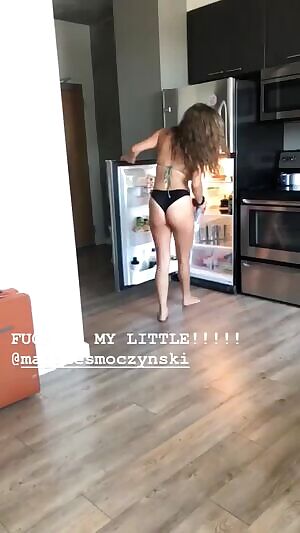 I wanna fuck her little