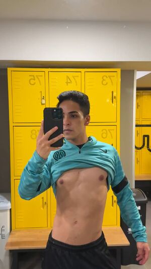 Gay Nipple Play Big Nipples Chaturbate