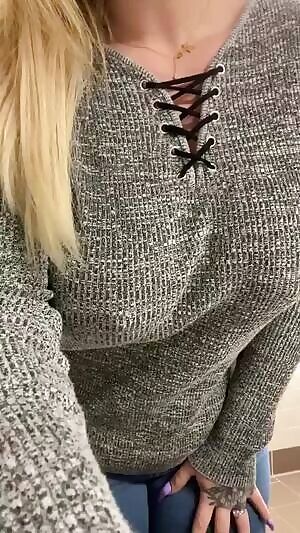 Handfuls 👅