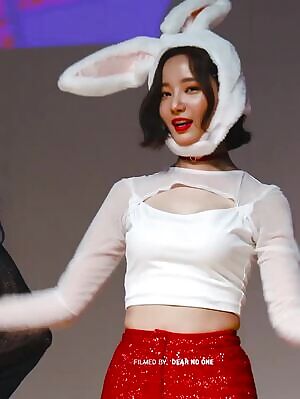 Momoland - Yeonwoo