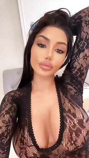 Amberrhoneyy