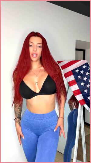 Titty Flexing Booty Masturbating Petite Thick